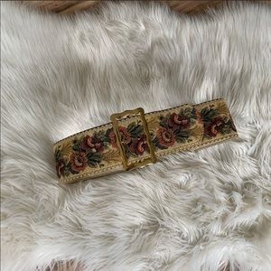 Vintage floral belt